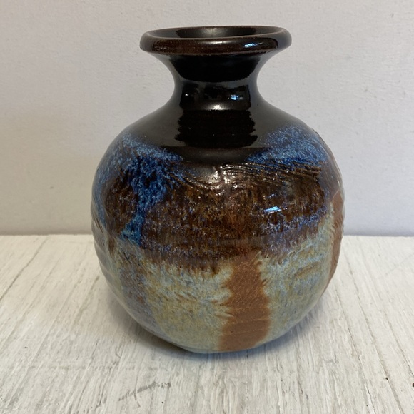 Handcrafted Studio Pottery Vase with Blue and Brown Glaze Artist Signed - Picture 2 of 9